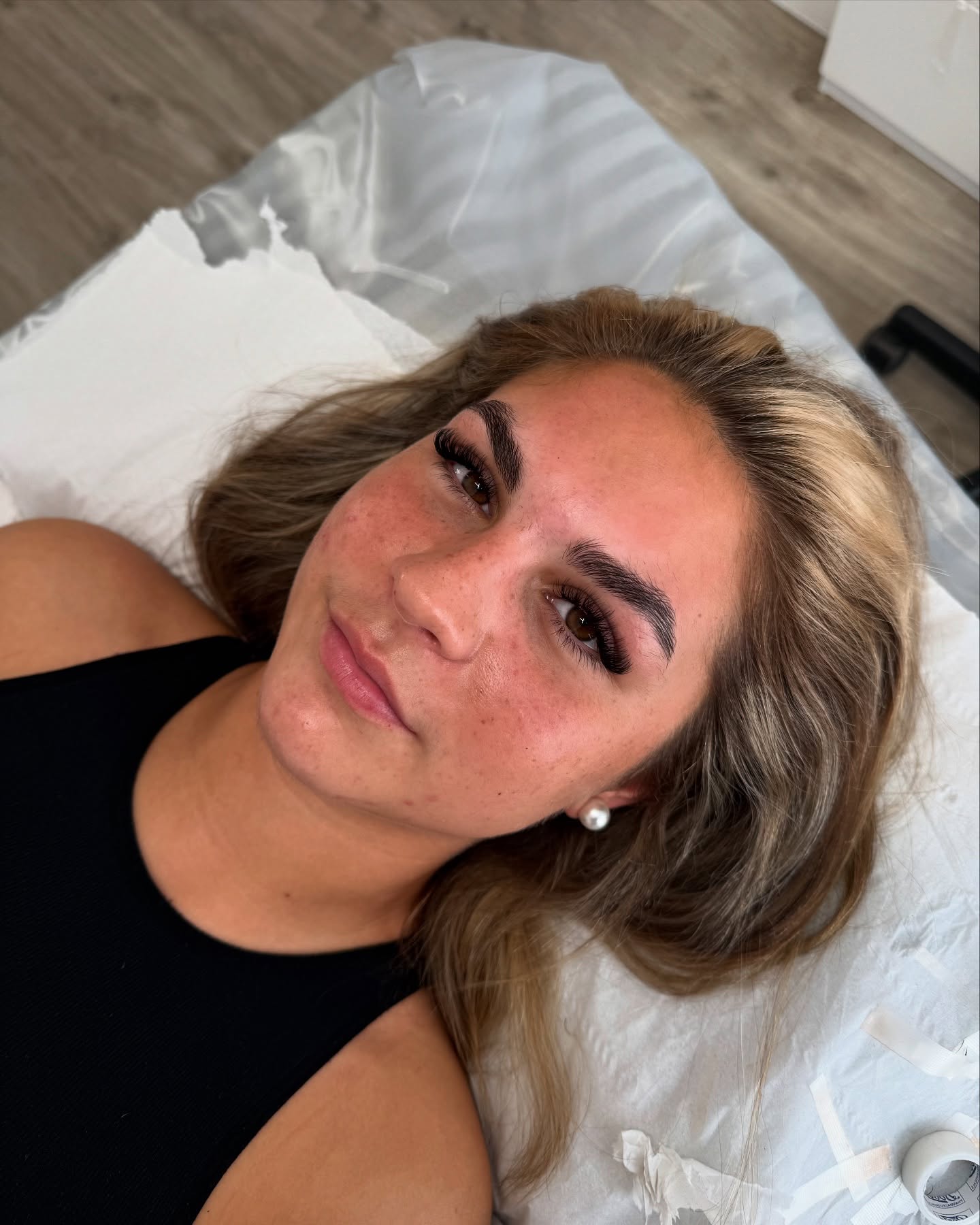 Lash-extension set from Elite Cosmetics